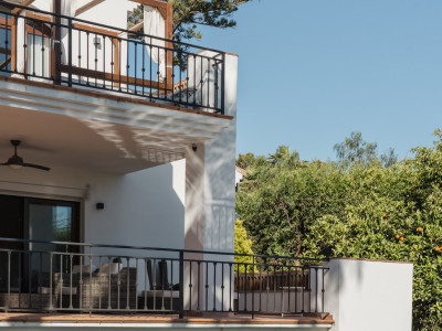 Villa for sale in El Rosario, Marbella East