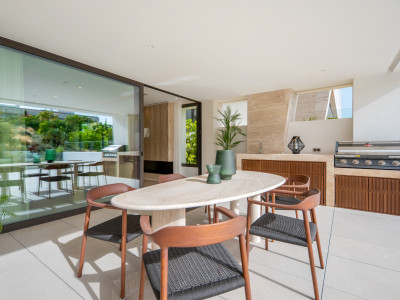 Ground Floor Duplex for sale in Golden Mile, Marbella Golden Mile