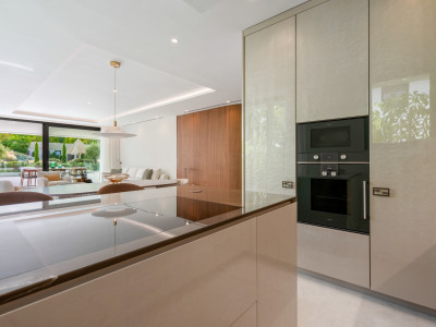 Ground Floor Duplex for sale in Golden Mile, Marbella Golden Mile