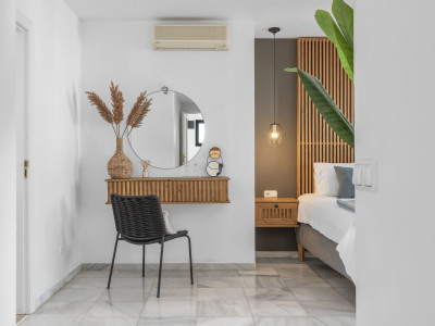 Villa for sale in Nueva Andalucia