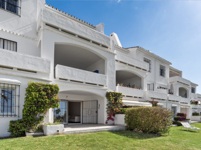 Ground Floor Apartment for sale in Nueva Andalucia