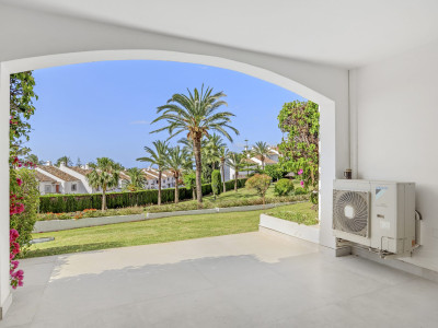 Ground Floor Apartment for sale in Nueva Andalucia