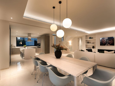 Villa zum Verkauf in Estepona East, Estepona