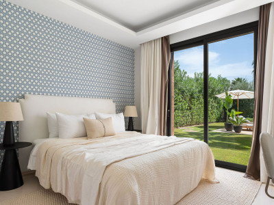 Villa zum Verkauf in Estepona East, Estepona