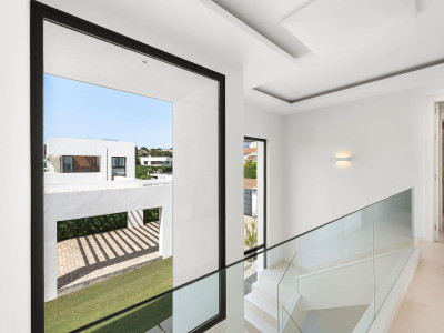 Villa zum Verkauf in Estepona East, Estepona