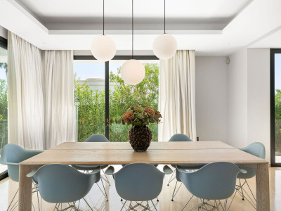 Villa zum Verkauf in Estepona East, Estepona