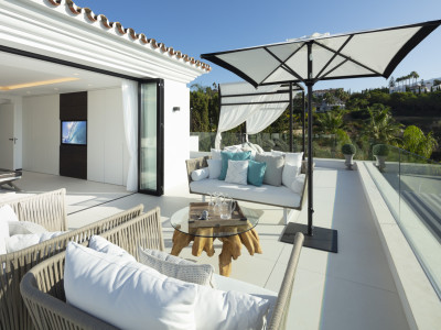 Villa zum Verkauf in Nueva Andalucia