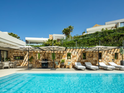 Villa zum Verkauf in Nueva Andalucia