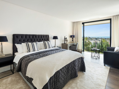 Villa zum Verkauf in Nueva Andalucia