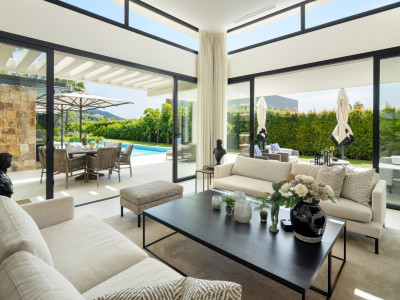 Villa zum Verkauf in Nueva Andalucia