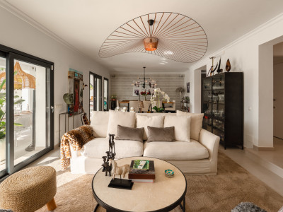 Villa zum Verkauf in Nueva Andalucia