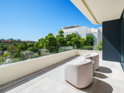 Villa zum Verkauf in El Campanario, Estepona