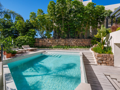 Villa zum Verkauf in El Campanario, Estepona