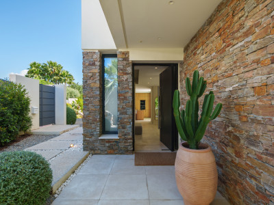 Villa zum Verkauf in El Campanario, Estepona