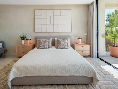 Villa zum Verkauf in El Campanario, Estepona