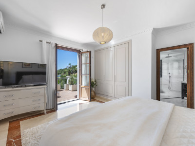 Villa zum Verkauf in La Resina Golf, Estepona