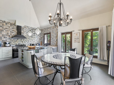 Villa zum Verkauf in La Resina Golf, Estepona