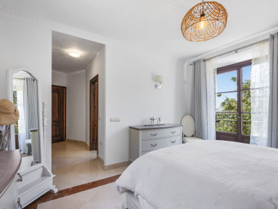 Villa zum Verkauf in La Resina Golf, Estepona