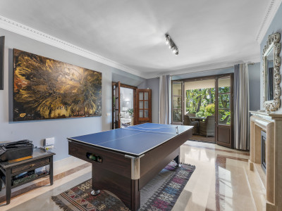 Villa zum Verkauf in La Resina Golf, Estepona