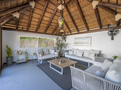 Villa zum Verkauf in La Resina Golf, Estepona