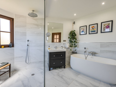 Villa zum Verkauf in La Resina Golf, Estepona