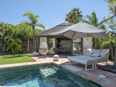 Villa zum Verkauf in La Resina Golf, Estepona