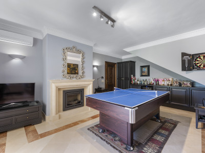 Villa zum Verkauf in La Resina Golf, Estepona