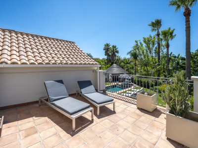 Villa zum Verkauf in La Resina Golf, Estepona
