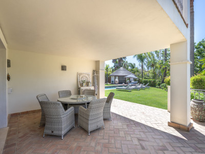 Villa zum Verkauf in La Resina Golf, Estepona