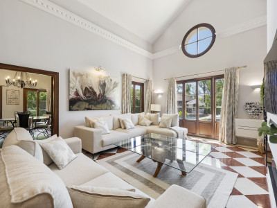 Villa zum Verkauf in La Resina Golf, Estepona