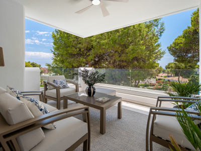 Penthaus zum Verkauf in Los Monteros, Marbella Ost