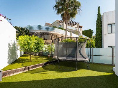 Villa zum Verkauf in Atalaya Fairways, Benahavis