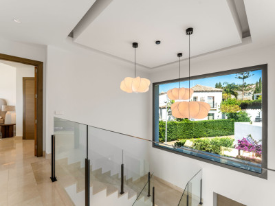 Villa zum Verkauf in Atalaya Fairways, Benahavis