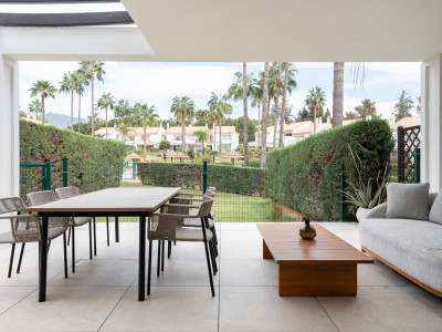 Maison de Ville à vendre à El Paraiso, Estepona