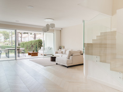 Maison de Ville à vendre à El Paraiso, Estepona