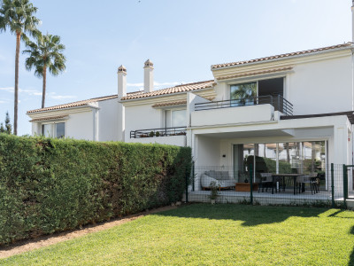 Maison de Ville à vendre à El Paraiso, Estepona
