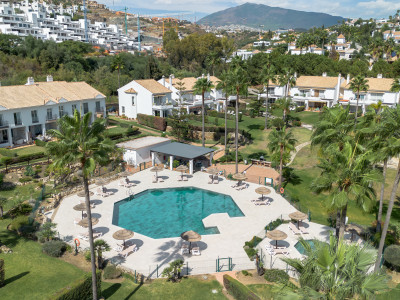 Maison de Ville à vendre à El Paraiso, Estepona