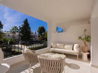 Penthouse for sale in Nueva Andalucia