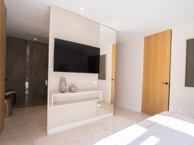 Penthouse for sale in Nueva Andalucia