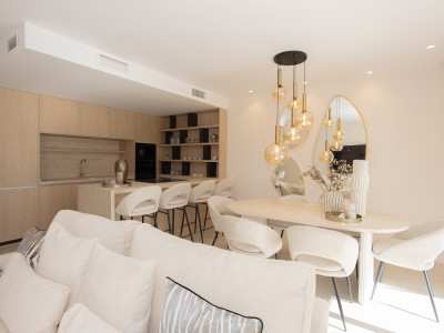 Penthouse for sale in Nueva Andalucia