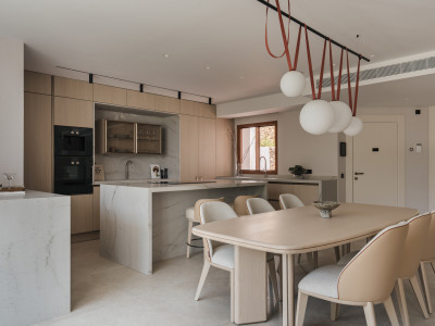 Ground Floor Duplex for sale in Nueva Andalucia