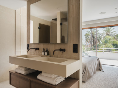 Ground Floor Duplex for sale in Nueva Andalucia
