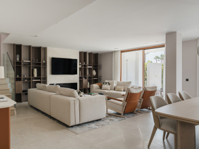 Ground Floor Duplex for sale in Nueva Andalucia