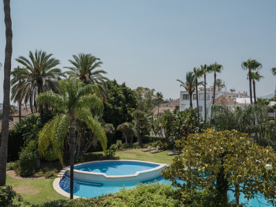 Ground Floor Duplex for sale in Nueva Andalucia