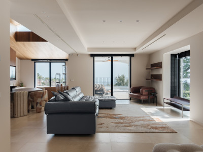 Villa en venta en El Madroñal, Benahavis