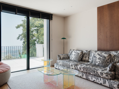 Villa en venta en El Madroñal, Benahavis