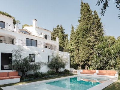 Villa en venta en El Madroñal, Benahavis