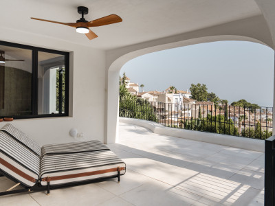 Villa en venta en El Madroñal, Benahavis