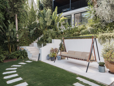 Villa en venta en El Madroñal, Benahavis
