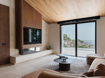 Villa en venta en El Madroñal, Benahavis